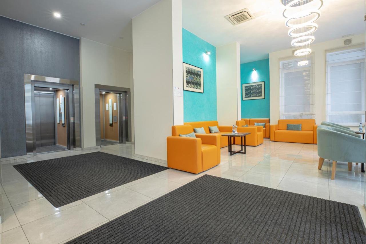 Raziotel Kyiv Yamska エクステリア 写真