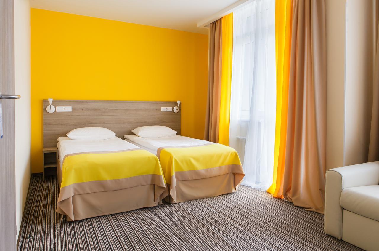 Raziotel Kyiv Yamska エクステリア 写真