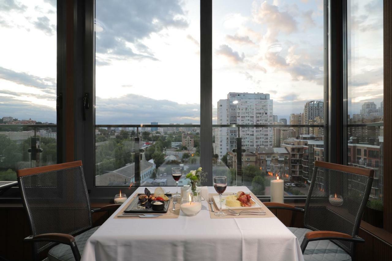 Raziotel Kyiv Yamska エクステリア 写真